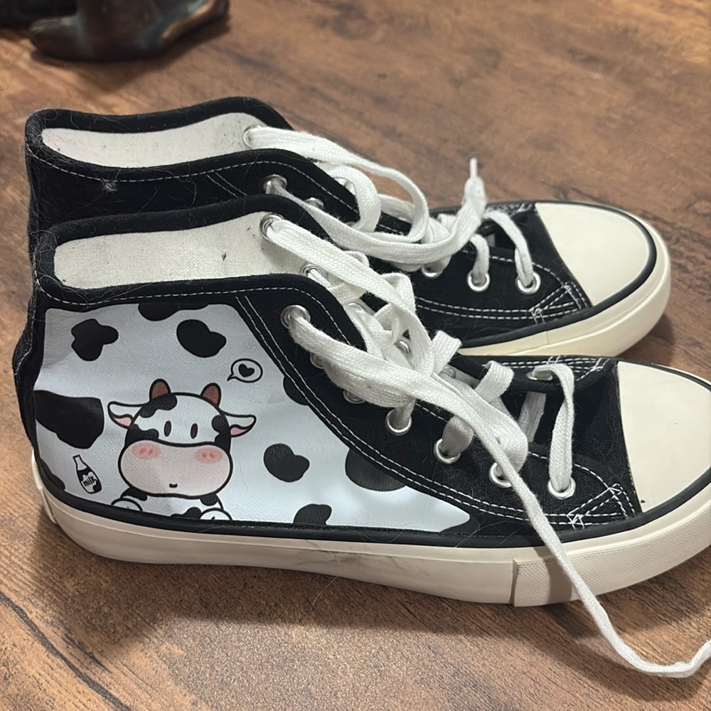 Women’s High Tops with Moo 🐄 cows